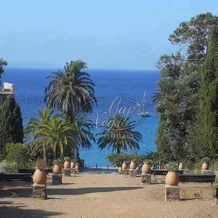 T2 Pour 4 Personnes Avec Terrasse Et Vue Proche De La Du