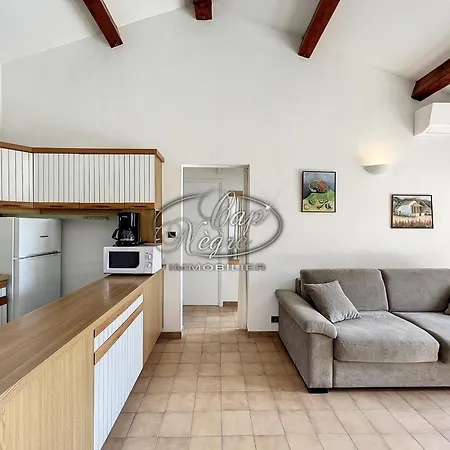 Apartman T2 Pour 4 Personnes Avec Terrasse Et Vue Proche De La Du Le Rayol-Canadel-sur-Mer